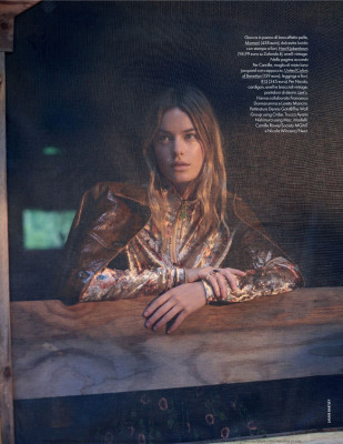 CAMILLE ROWE in Elle Magazine, Italy December 2019