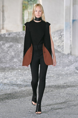 Burberry Spring/Summer 2022 Fashion Show in London