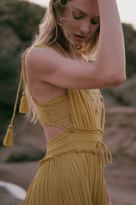 Candice Swanepoel ~ Free People Summer 2023