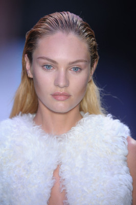 Candice Swanepoel pic #425695