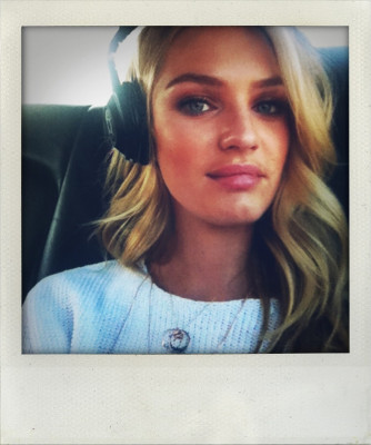 Candice Swanepoel pic #488018