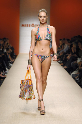 photo 13 in Candice Swanepoel gallery [id319431] 2010-11-29 00:00:00
