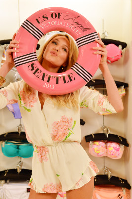 Candice Swanepoel pic #652419
