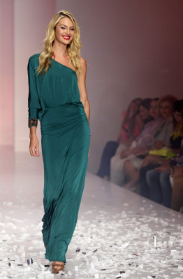 Candice Swanepoel pic #554456
