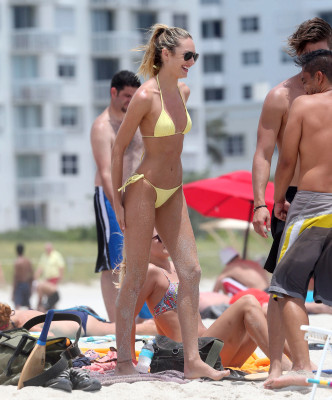 Candice Swanepoel pic #644561