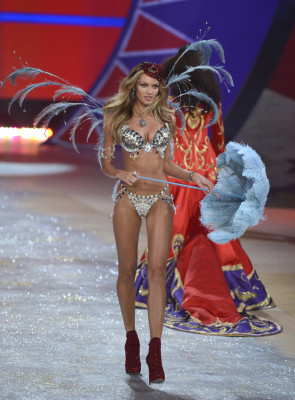 Candice Swanepoel pic #580332