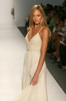 photo 14 in Candice Swanepoel gallery [id319430] 2010-11-29 00:00:00