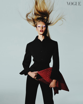 Candice Swanepoel for Vogue Brazil (2023)