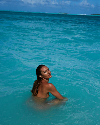 Candice Swanepoel by David Roemer for Madame Figaro France || April 2021