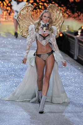 Candice Swanepoel pic #455765