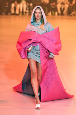Off-White Fall/Winter 2022 Fashion show in Paris