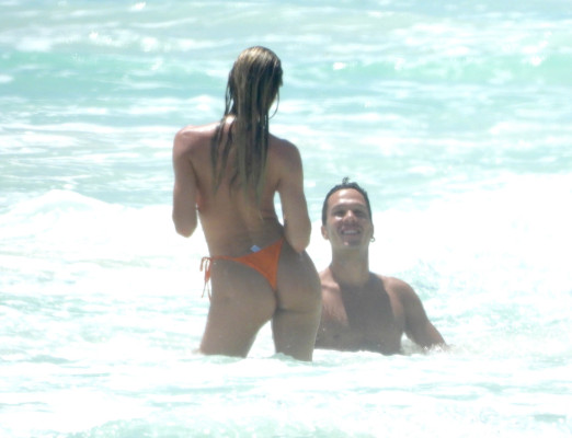 Candice Swanepoel - Tulum | March 29, 2021
