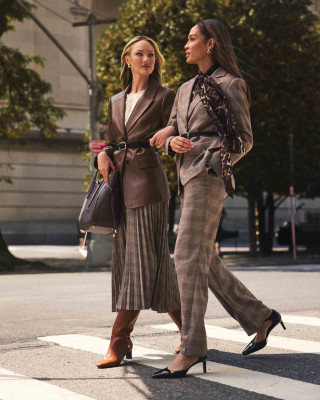 Candice Swanepoel for Anna Klein Fall 2025