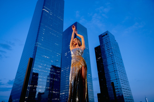 Candice Swanepoel for Oscar de la Renta