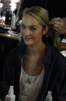 Candice Swanepoel pic #370304