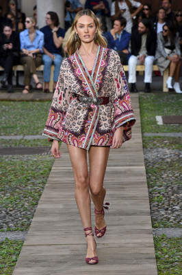 Candice Swanepoel - Etro &#039;Ready To Wear&#039; Spring/Summer 2020