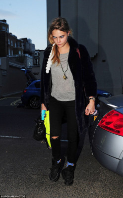 photo 23 in Cara Delevingne gallery [id766691] 2014-10-19 00:00:00