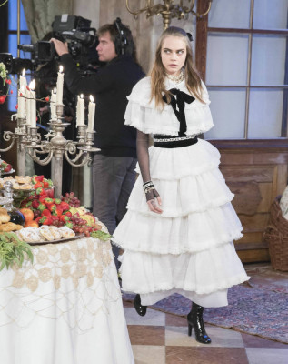 photo 11 in Cara Delevingne gallery [id778493] 2014-12-08 00:00:00
