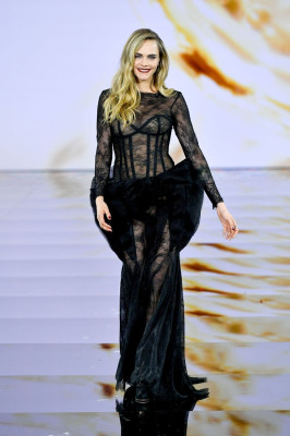 Cara Delevingne – Walks L’Oreal Paris Fashion Show at PFW 2025