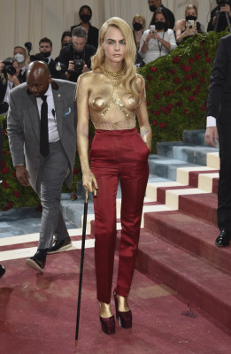 Cara Delevigne - 2022 MET Gala 05/02/2022