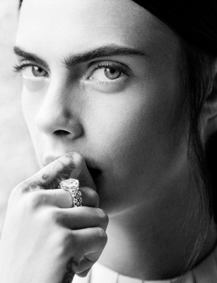 Cara Delevingne-Vogue Japan,2021