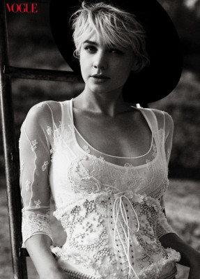 photo 9 in Carey Mulligan gallery [id293430] 2010-09-08 00:00:00