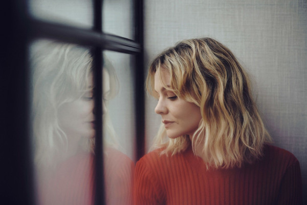 Carey Mulligan by Matthew Lloyd for Los Angeles Times 2021