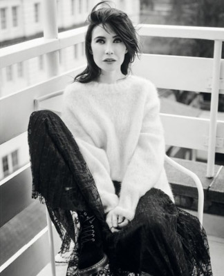 Carice van Houten – Country & Town House Magazine April 2019