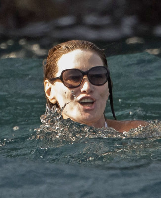 Carla Bruni pic #657763