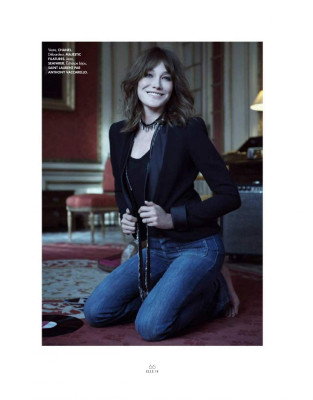 Carla Bruni – Elle France December 2017