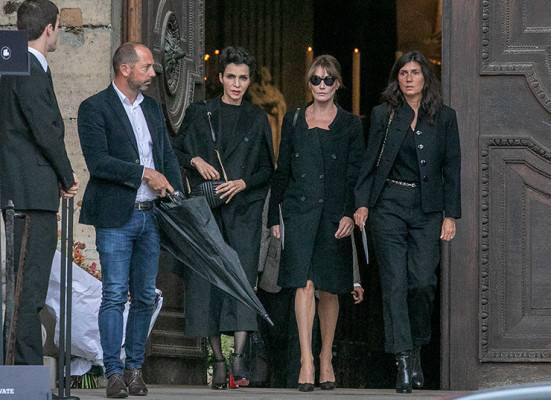 Carla Bruni pic #1222050