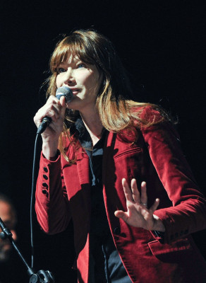 Carla Bruni pic #712914