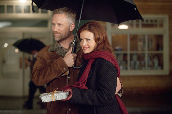 Carla Gugino - Wayward Pines (2015) 1x02 &#039;Do Not Discuss Your Life Before&#039;
