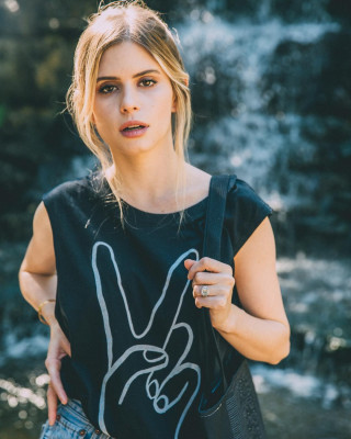Carlson Young pic #1205984