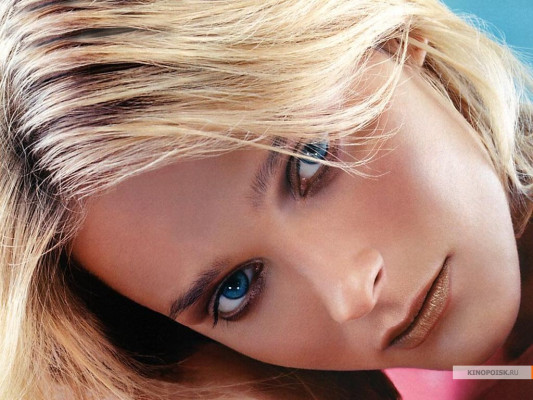 Carmen Kass pic #109670