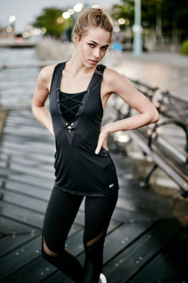 Caroline Kelley for Splits59