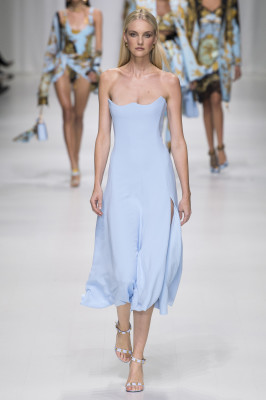 Carolina Trentini - VERSACE SPRING/SUMMER 2018 FASHION SHOW IN MILAN