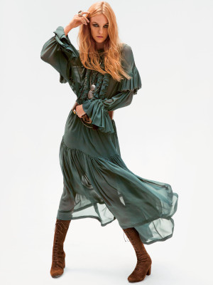 Caroline Trentini - photoshoot for Vogue USA, by Inez &amp; Vinoodh