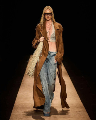 Caroline Trentini for Agua de Coco 2024 &quot;Codigos&quot; collection