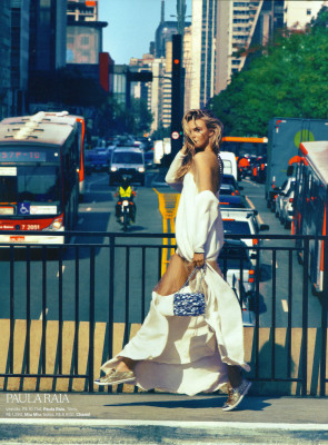 photo 8 in Caroline Trentini gallery [id587039] 2012-11-30 00:00:00