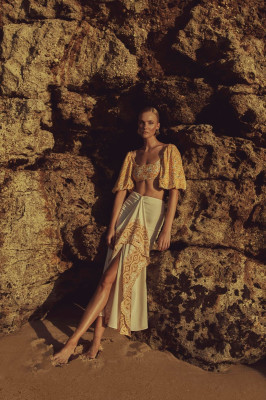 Caroline Trentini - Água de Coco Swim 2021 Campaign