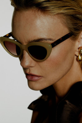 Caroline Trentini for Agua de Coco Solar