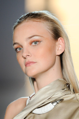 photo 4 in Caroline Trentini gallery [id618075] 2013-03-26 00:00:00