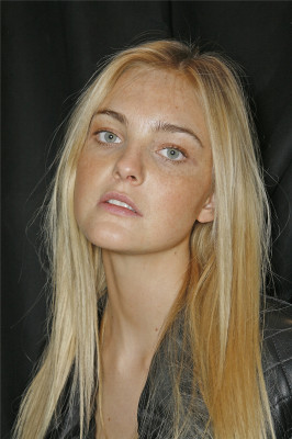 Caroline Trentini pic #186375