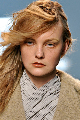 photo 20 in Caroline Trentini gallery [id369000] 2011-03-09 00:00:00
