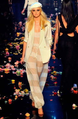 Caroline Trentini pic #252160