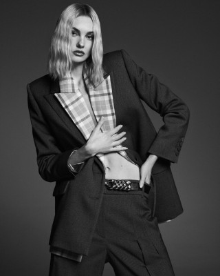 Caroline Trentini ~ Mixed BR  35 Anos Moda e Fe book by Nicole Heiniger