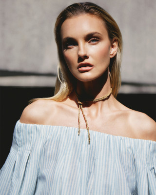 Caroline Trentini for Agua de Coco