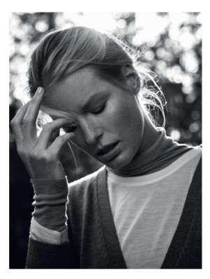 Caroline Winberg ~ Plaza Kvinna dec.2024 by Robin Berglund