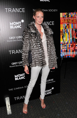 photo 10 in Caroline Winberg gallery [id623279] 2013-04-08 00:00:00